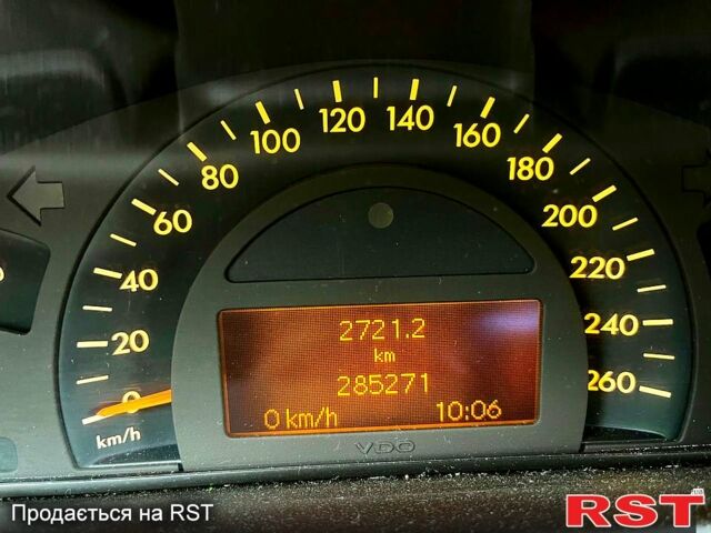 Чорний Мерседес Ц-Клас, об'ємом двигуна 1.8 л та пробігом 287 тис. км за 4300 $, фото 12 на Automoto.ua