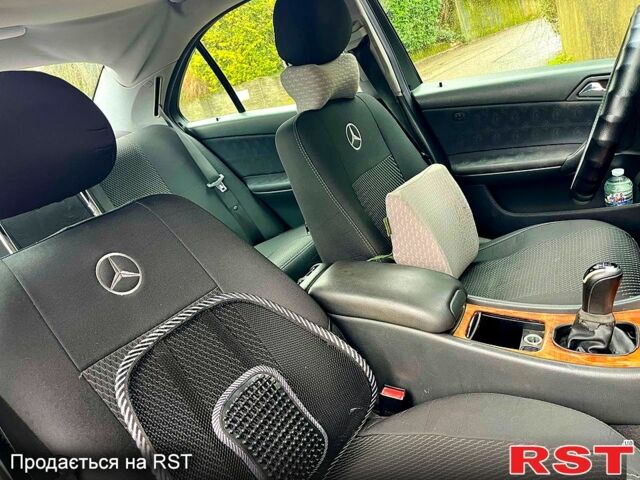 Чорний Мерседес Ц-Клас, об'ємом двигуна 1.8 л та пробігом 287 тис. км за 4300 $, фото 9 на Automoto.ua