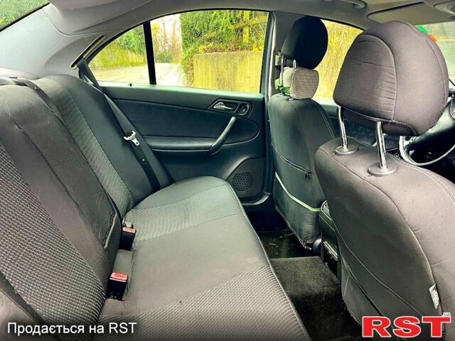 Чорний Мерседес Ц-Клас, об'ємом двигуна 1.8 л та пробігом 287 тис. км за 4300 $, фото 8 на Automoto.ua