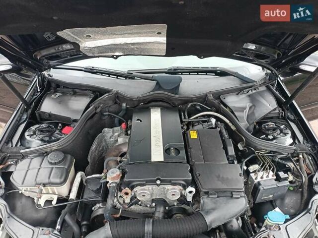 Черный Мерседес Ц-Класс, объемом двигателя 1.8 л и пробегом 288 тыс. км за 5000 $, фото 7 на Automoto.ua