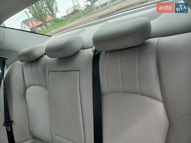 Черный Мерседес Ц-Класс, объемом двигателя 1.8 л и пробегом 288 тыс. км за 5000 $, фото 17 на Automoto.ua