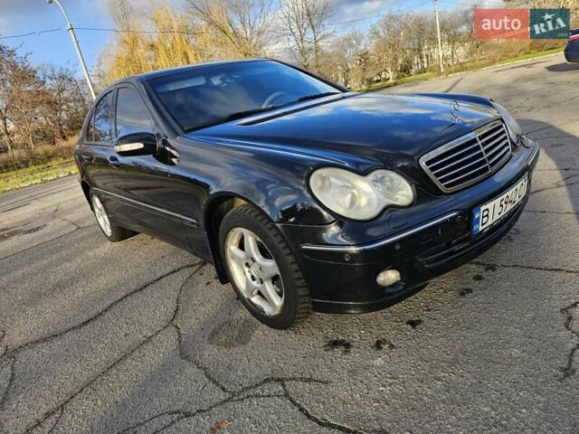 Черный Мерседес Ц-Класс, объемом двигателя 1.8 л и пробегом 338 тыс. км за 4500 $, фото 7 на Automoto.ua