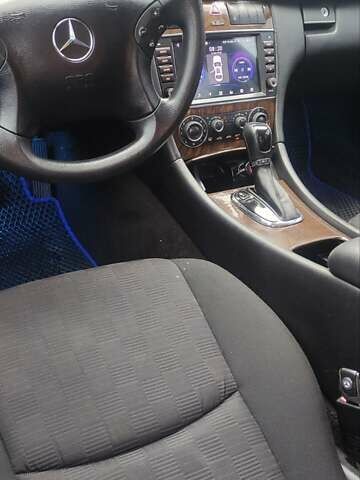 Чорний Мерседес Ц-Клас, об'ємом двигуна 2.2 л та пробігом 269 тис. км за 5850 $, фото 23 на Automoto.ua