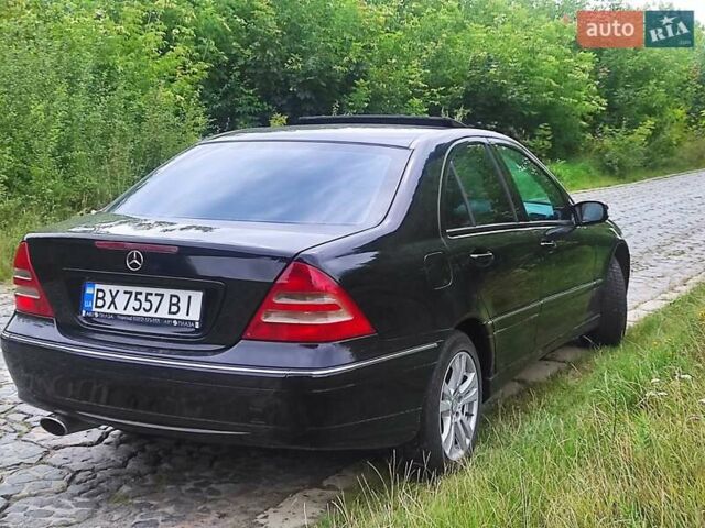 Черный Мерседес Ц-Класс, объемом двигателя 1.8 л и пробегом 307 тыс. км за 6800 $, фото 5 на Automoto.ua