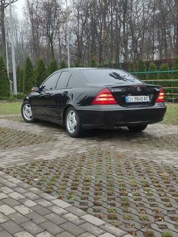 Чорний Мерседес Ц-Клас, об'ємом двигуна 2.2 л та пробігом 269 тис. км за 5850 $, фото 12 на Automoto.ua