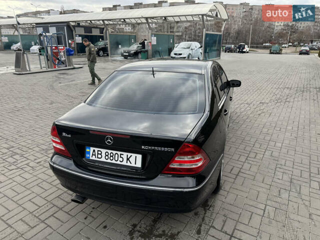 Черный Мерседес Ц-Класс, объемом двигателя 1.8 л и пробегом 270 тыс. км за 6800 $, фото 8 на Automoto.ua