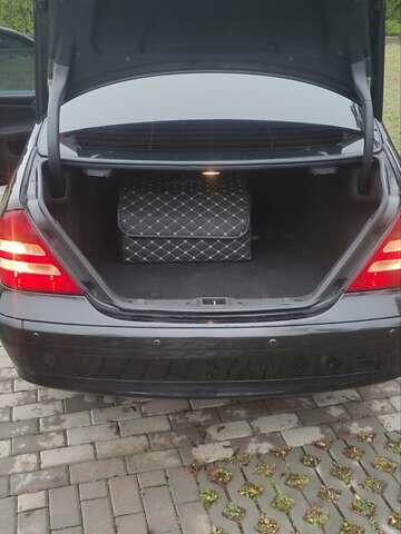 Чорний Мерседес Ц-Клас, об'ємом двигуна 2.2 л та пробігом 269 тис. км за 5850 $, фото 18 на Automoto.ua