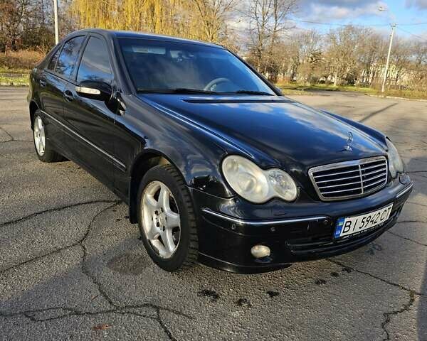 Черный Мерседес Ц-Класс, объемом двигателя 1.8 л и пробегом 338 тыс. км за 4500 $, фото 9 на Automoto.ua