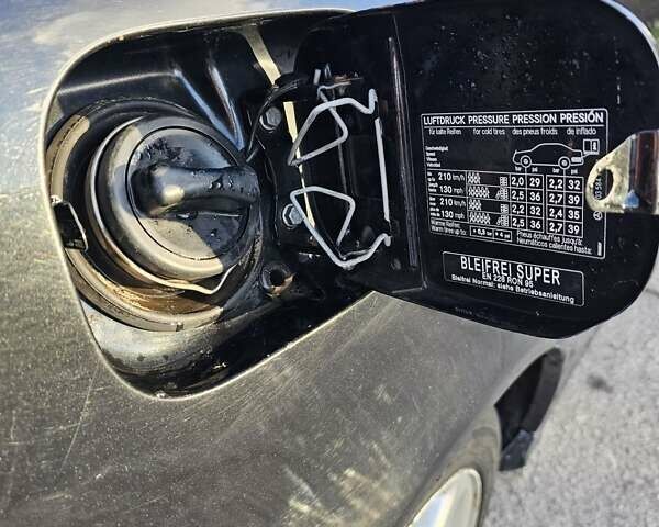 Черный Мерседес Ц-Класс, объемом двигателя 1.8 л и пробегом 338 тыс. км за 4500 $, фото 54 на Automoto.ua