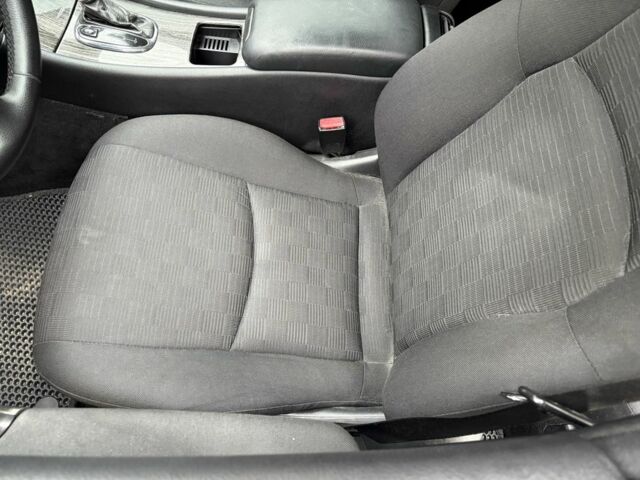 Чорний Мерседес Ц-Клас, об'ємом двигуна 1.8 л та пробігом 302 тис. км за 7800 $, фото 9 на Automoto.ua