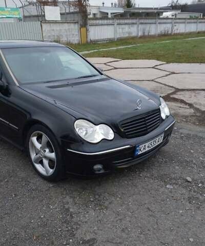 Черный Мерседес Ц-Класс, объемом двигателя 1.8 л и пробегом 390 тыс. км за 4700 $, фото 16 на Automoto.ua