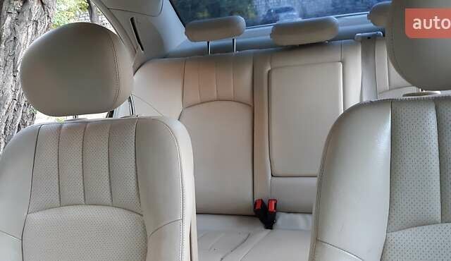 Черный Мерседес Ц-Класс, объемом двигателя 1.8 л и пробегом 200 тыс. км за 7350 $, фото 7 на Automoto.ua