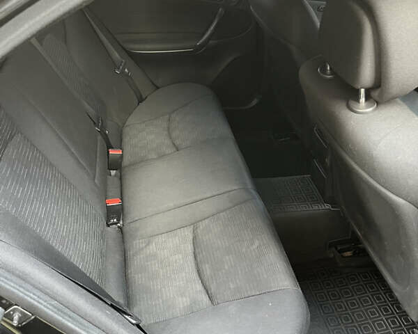 Черный Мерседес Ц-Класс, объемом двигателя 1.8 л и пробегом 220 тыс. км за 5333 $, фото 12 на Automoto.ua