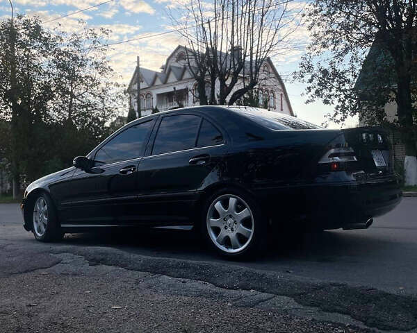 Мерседес Ц-Класс 2006 в Виннице на Automoto.ua Черный Мерседес Ц-Класс, объемом двигателя 2.5 л и пробегом 285 тыс. км за 7500 $, фото 2 на Automoto.ua