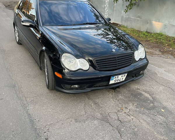 Мерседес Ц-Класс 2006 в Виннице на Automoto.ua Черный Мерседес Ц-Класс, объемом двигателя 2.5 л и пробегом 285 тыс. км за 7500 $, фото 33 на Automoto.ua