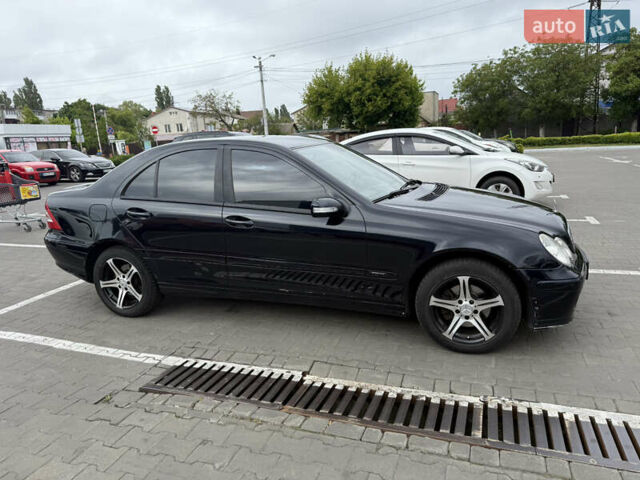 Чорний Мерседес Ц-Клас, об'ємом двигуна 1.8 л та пробігом 217 тис. км за 6800 $, фото 9 на Automoto.ua