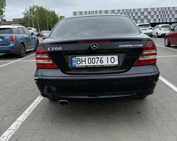 Чорний Мерседес Ц-Клас, об'ємом двигуна 1.8 л та пробігом 217 тис. км за 6800 $, фото 22 на Automoto.ua