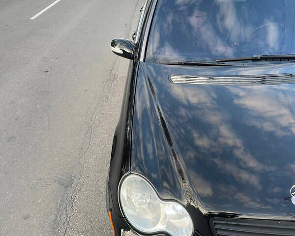 Мерседес Ц-Класс 2006 в Виннице на Automoto.ua Черный Мерседес Ц-Класс, объемом двигателя 2.5 л и пробегом 285 тыс. км за 7500 $, фото 9 на Automoto.ua