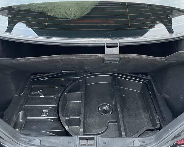 Черный Мерседес Ц-Класс, объемом двигателя 1.8 л и пробегом 381 тыс. км за 8300 $, фото 15 на Automoto.ua