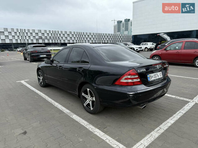 Чорний Мерседес Ц-Клас, об'ємом двигуна 1.8 л та пробігом 217 тис. км за 6800 $, фото 17 на Automoto.ua