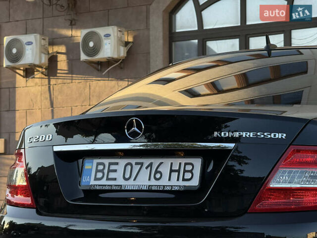 Черный Мерседес Ц-Класс, объемом двигателя 1.8 л и пробегом 116 тыс. км за 10999 $, фото 23 на Automoto.ua