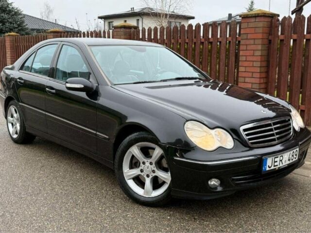 Чорний Мерседес Ц-Клас, об'ємом двигуна 2.7 л та пробігом 287 тис. км за 4111 $, фото 5 на Automoto.ua