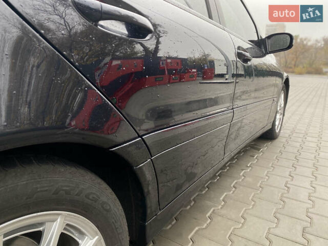 Чорний Мерседес Ц-Клас, об'ємом двигуна 1.8 л та пробігом 260 тис. км за 6500 $, фото 5 на Automoto.ua