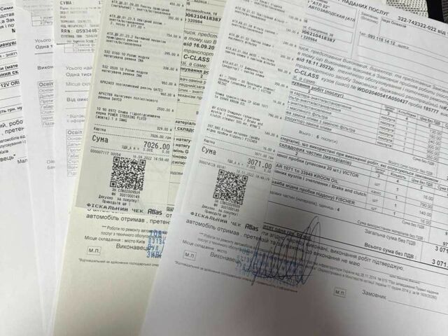 Черный Мерседес Ц-Класс, объемом двигателя 3 л и пробегом 210 тыс. км за 9099 $, фото 6 на Automoto.ua