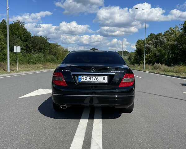 Чорний Мерседес Ц-Клас, об'ємом двигуна 1.8 л та пробігом 170 тис. км за 9500 $, фото 6 на Automoto.ua