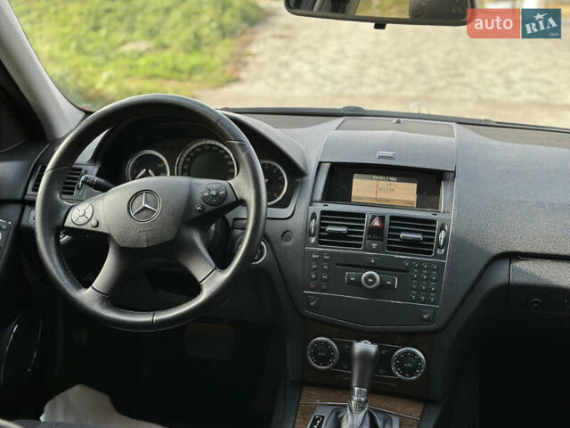 Мерседес Ц-Клас 2007 у Старокостянтинів на Automoto.ua Чорний Мерседес Ц-Клас, об'ємом двигуна 1.8 л та пробігом 220 тис. км за 8350 $, фото 21 на Automoto.ua