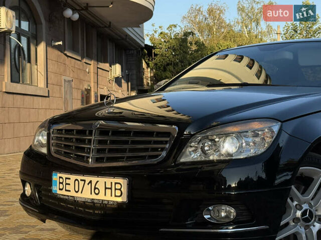 Черный Мерседес Ц-Класс, объемом двигателя 1.8 л и пробегом 116 тыс. км за 10999 $, фото 5 на Automoto.ua
