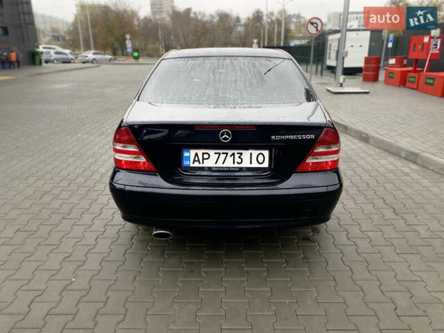 Чорний Мерседес Ц-Клас, об'ємом двигуна 1.8 л та пробігом 260 тис. км за 6500 $, фото 6 на Automoto.ua