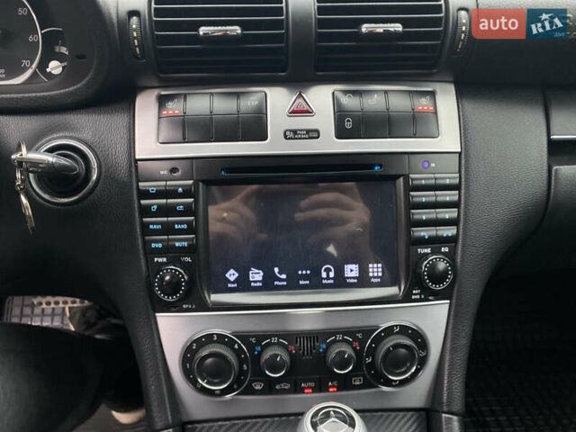 Чорний Мерседес Ц-Клас, об'ємом двигуна 1.8 л та пробігом 260 тис. км за 6500 $, фото 21 на Automoto.ua