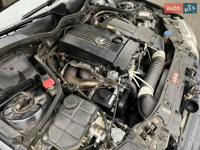 Чорний Мерседес Ц-Клас, об'ємом двигуна 1.8 л та пробігом 260 тис. км за 6500 $, фото 16 на Automoto.ua