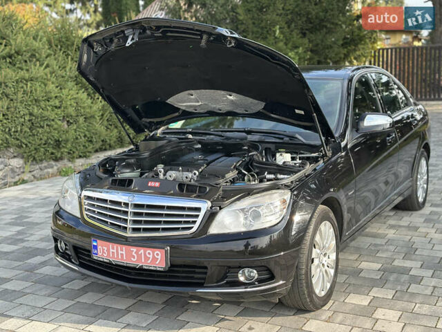 Мерседес Ц-Клас 2007 у Старокостянтинів на Automoto.ua Чорний Мерседес Ц-Клас, об'ємом двигуна 1.8 л та пробігом 220 тис. км за 8350 $, фото 25 на Automoto.ua