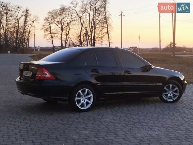 Чорний Мерседес Ц-Клас, об'ємом двигуна 1.8 л та пробігом 263 тис. км за 6300 $, фото 8 на Automoto.ua
