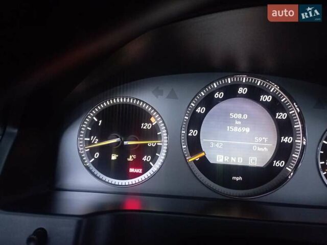 Черный Мерседес Ц-Класс, объемом двигателя 3.5 л и пробегом 158 тыс. км за 10300 $, фото 33 на Automoto.ua