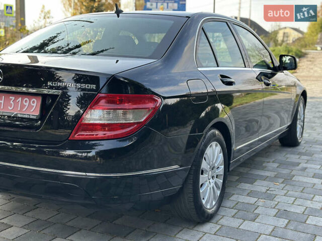 Мерседес Ц-Клас 2007 у Старокостянтинів на Automoto.ua Чорний Мерседес Ц-Клас, об'ємом двигуна 1.8 л та пробігом 220 тис. км за 8350 $, фото 9 на Automoto.ua