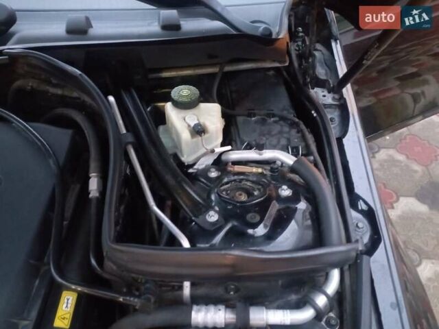 Черный Мерседес Ц-Класс, объемом двигателя 3.5 л и пробегом 158 тыс. км за 10300 $, фото 25 на Automoto.ua