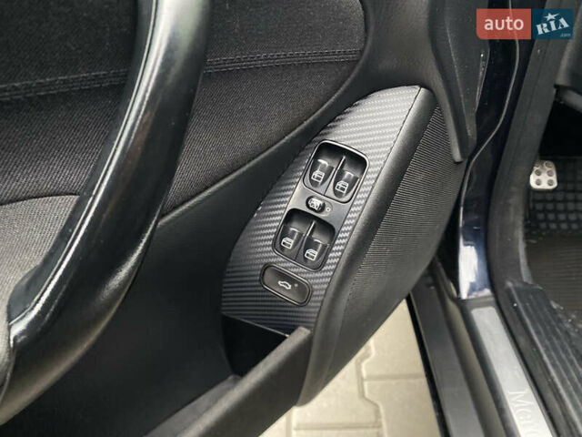 Черный Мерседес Ц-Класс, объемом двигателя 1.8 л и пробегом 260 тыс. км за 6900 $, фото 18 на Automoto.ua