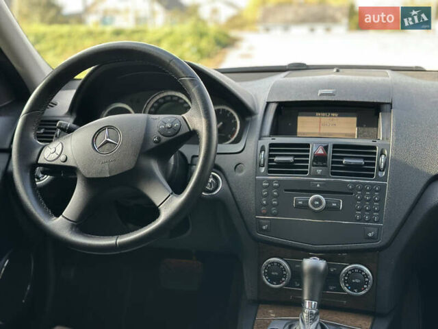 Мерседес Ц-Клас 2007 у Старокостянтинів на Automoto.ua Чорний Мерседес Ц-Клас, об'ємом двигуна 1.8 л та пробігом 220 тис. км за 8350 $, фото 22 на Automoto.ua
