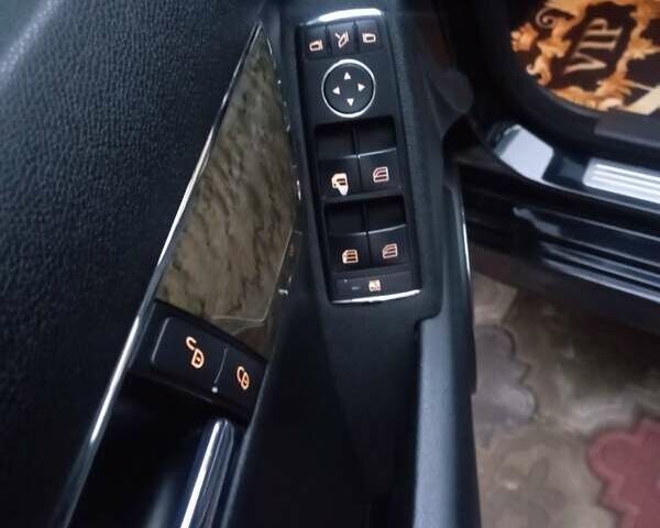 Черный Мерседес Ц-Класс, объемом двигателя 3.5 л и пробегом 158 тыс. км за 10300 $, фото 21 на Automoto.ua