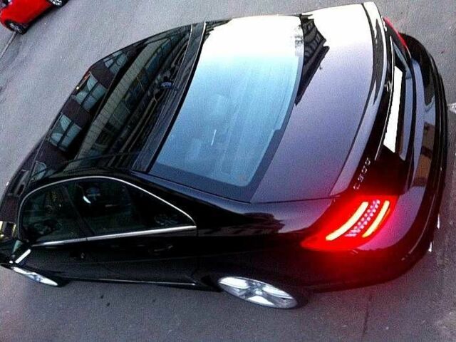 Черный Мерседес Ц-Класс, объемом двигателя 3 л и пробегом 220 тыс. км за 13999 $, фото 1 на Automoto.ua