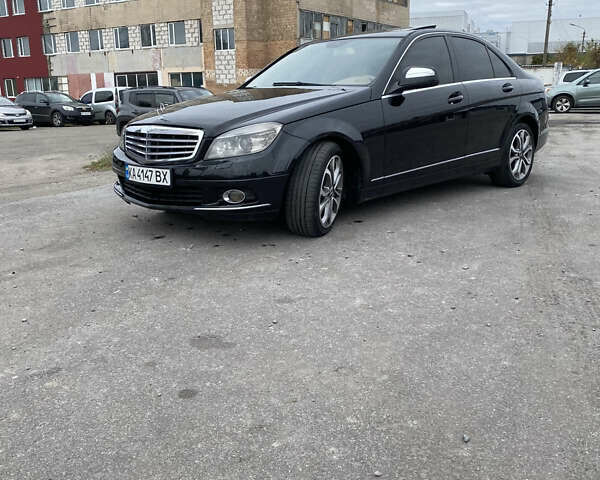 Мерседес Ц-Клас 2008 у Василькове на Automoto.ua Чорний Мерседес Ц-Клас, об'ємом двигуна 3 л та пробігом 300 тис. км за 8800 $, фото 2 на Automoto.ua