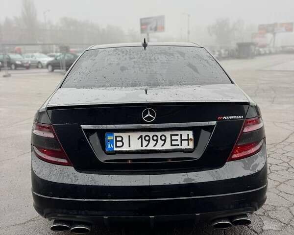 Черный Мерседес Ц-Класс, объемом двигателя 3 л и пробегом 315 тыс. км за 11500 $, фото 7 на Automoto.ua