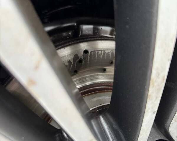 Черный Мерседес Ц-Класс, объемом двигателя 3 л и пробегом 315 тыс. км за 11500 $, фото 24 на Automoto.ua