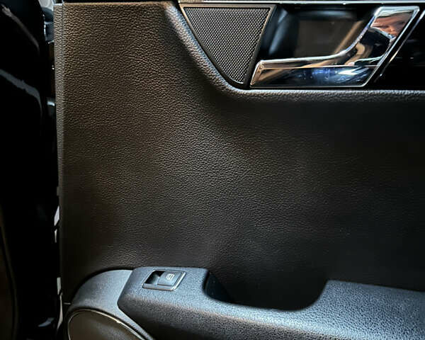 Чорний Мерседес Ц-Клас, об'ємом двигуна 1.8 л та пробігом 67 тис. км за 11500 $, фото 22 на Automoto.ua