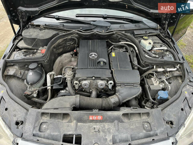 Чорний Мерседес Ц-Клас, об'ємом двигуна 1.8 л та пробігом 266 тис. км за 9800 $, фото 12 на Automoto.ua