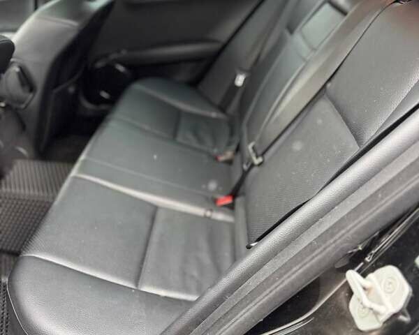 Черный Мерседес Ц-Класс, объемом двигателя 3 л и пробегом 315 тыс. км за 11500 $, фото 16 на Automoto.ua