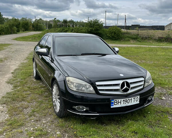 Чорний Мерседес Ц-Клас, об'ємом двигуна 1.8 л та пробігом 266 тис. км за 9800 $, фото 11 на Automoto.ua